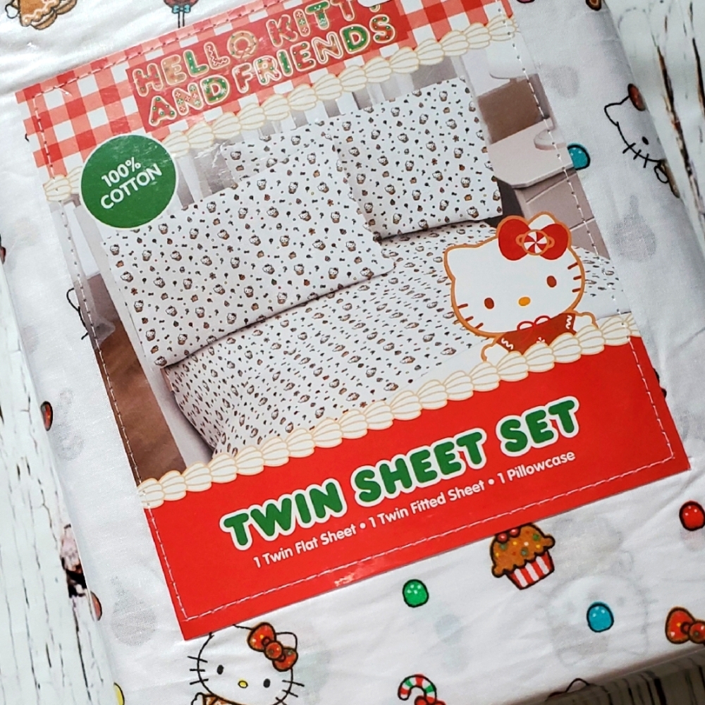 🆕️ CUTE SANRIO HELLO KITTY AND FRIENDS CHRISTMAS TWIN SHEET SET 🎄
